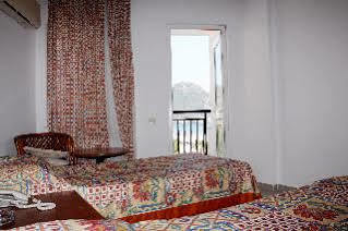 Maria - Pavlos Studios And Apartments Вурвуру Екстериор снимка