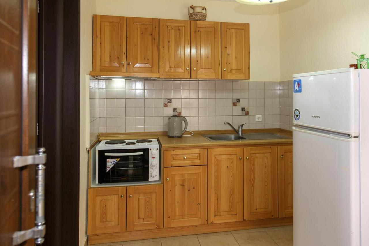 Maria - Pavlos Studios And Apartments Вурвуру Екстериор снимка